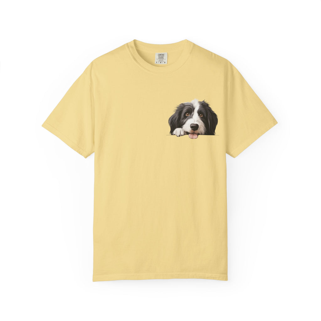 Border Collie Peeking Face T-Shirt —  Adorable Cute Dog Eee is the Perfect Everyday Tee for Dog Moms, Pet Lovers, and Breed Enthusiasts