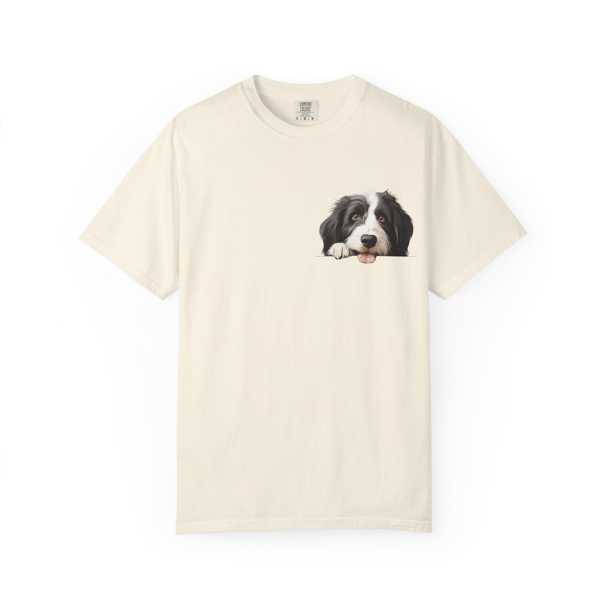 Border Collie Peeking Face T-Shirt —  Adorable Cute Dog Eee is the Perfect Everyday Tee for Dog Moms, Pet Lovers, and Breed Enthusiasts