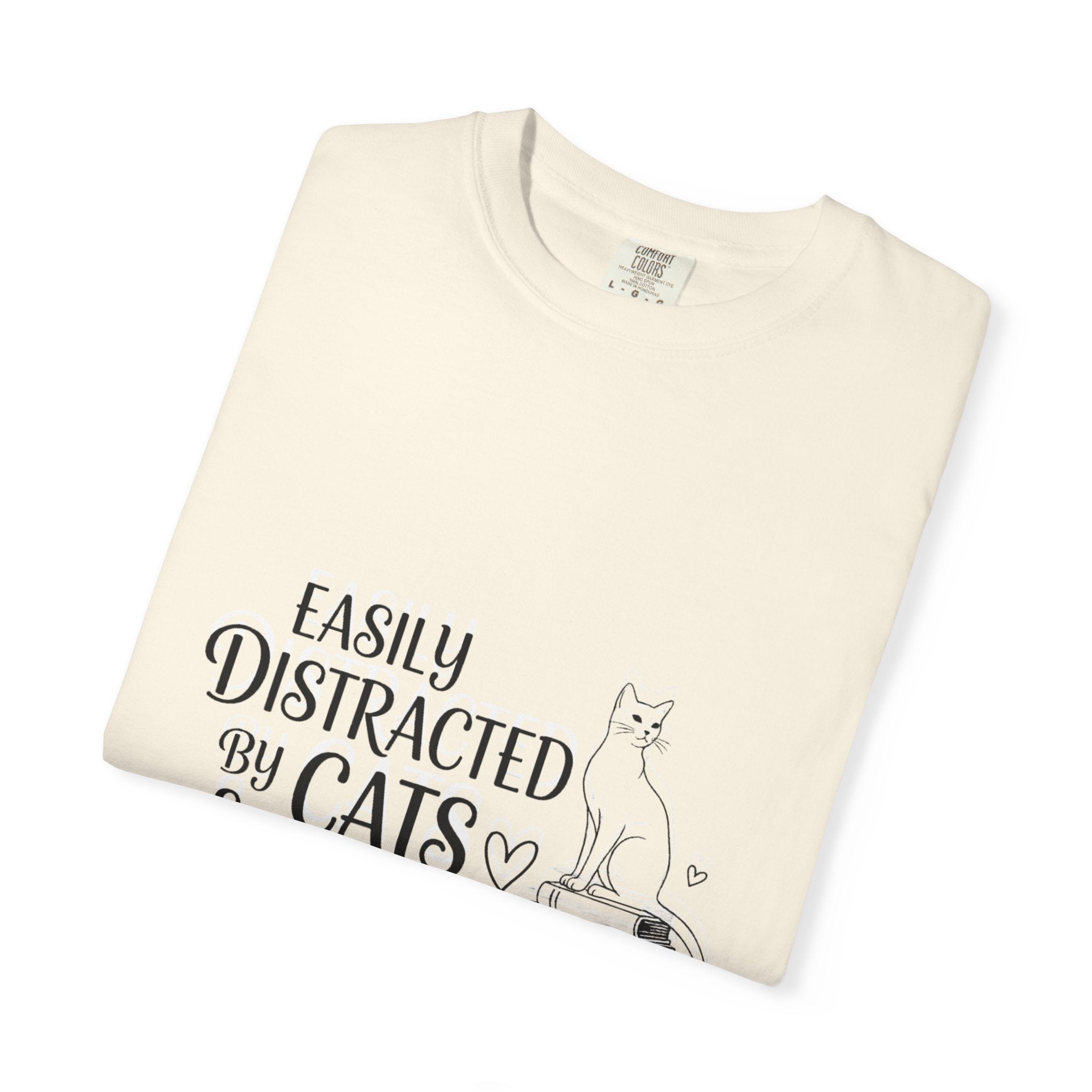 T-Shirt Easily distracted by Cats and Books  Garment Dyed Unisex Soft Cotton Tee – Minimal Casual Basic Shirt, Gender Neutral Everyday Summer Tee, Perfect Gift for Him or Her, Ideal for Cat Lovers Easily Distracted by Cats