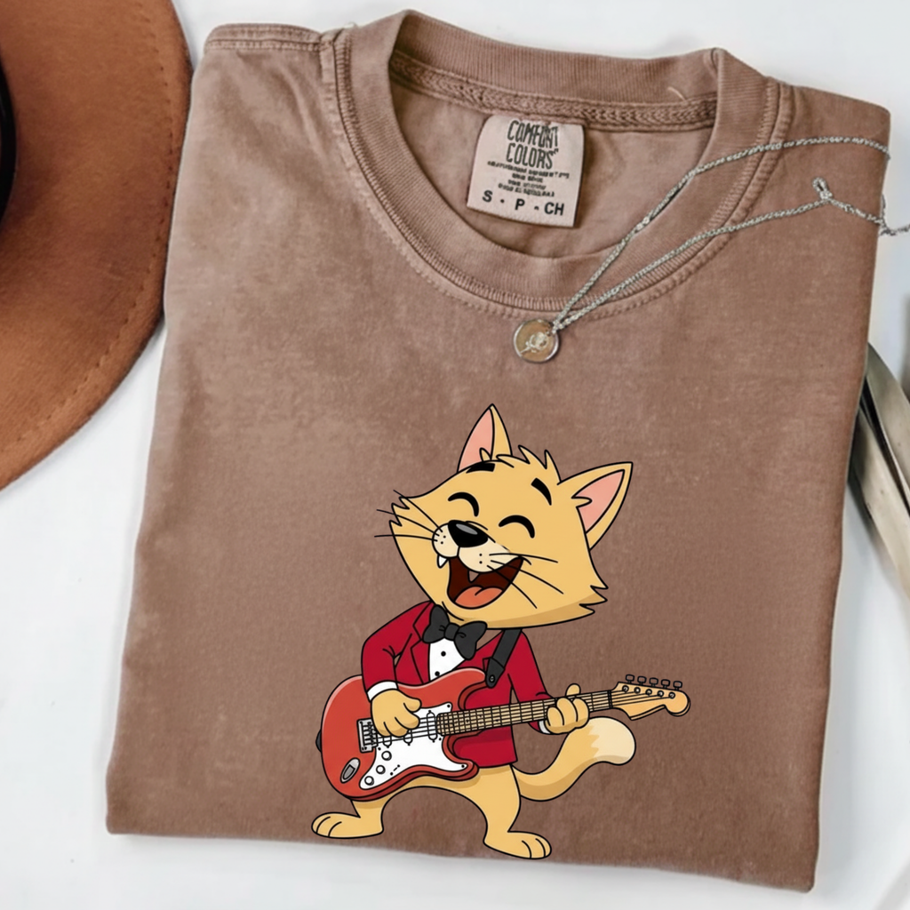 Cat Rocker T-Shirt – Cute Guitar-Playing Cat Graphic Tee Retro Cat Rock