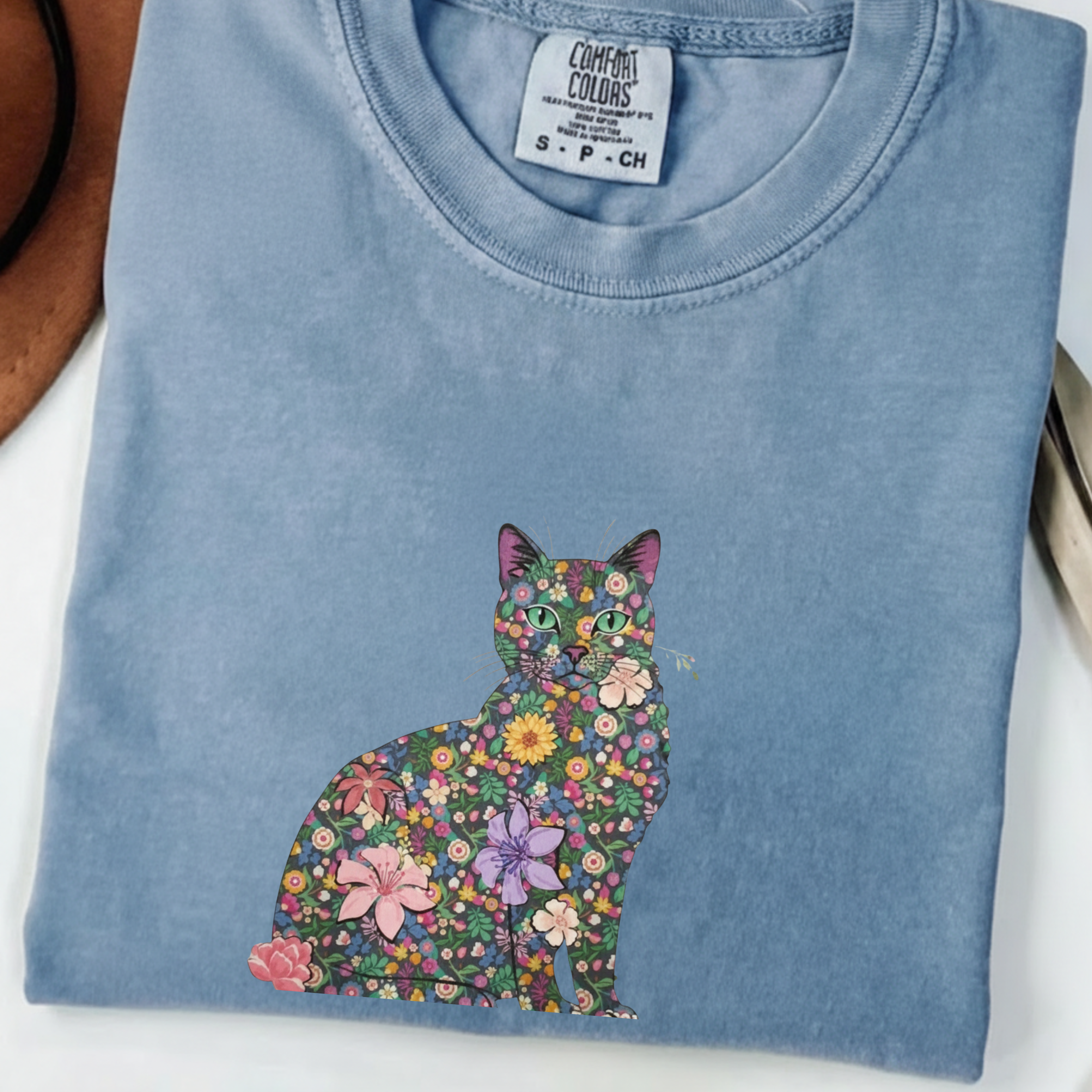 Floral Cat Silhouette Tee — Women's Cute Flower Cat T-Shirt