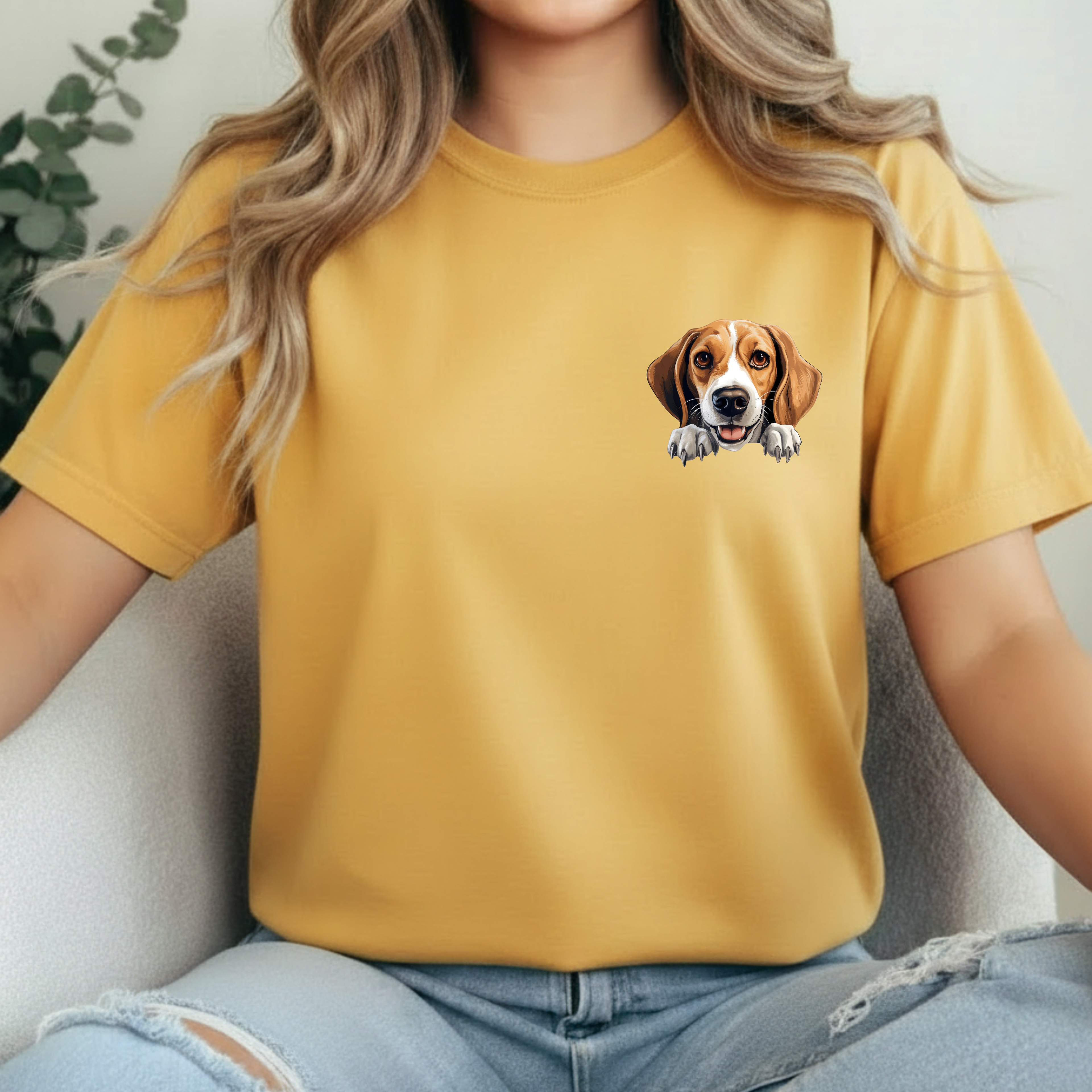 Beagle Peekaboo T‑Shirt — Cute Dog Lover Tee Ideal Gift for Dog Dad or Dog Mom