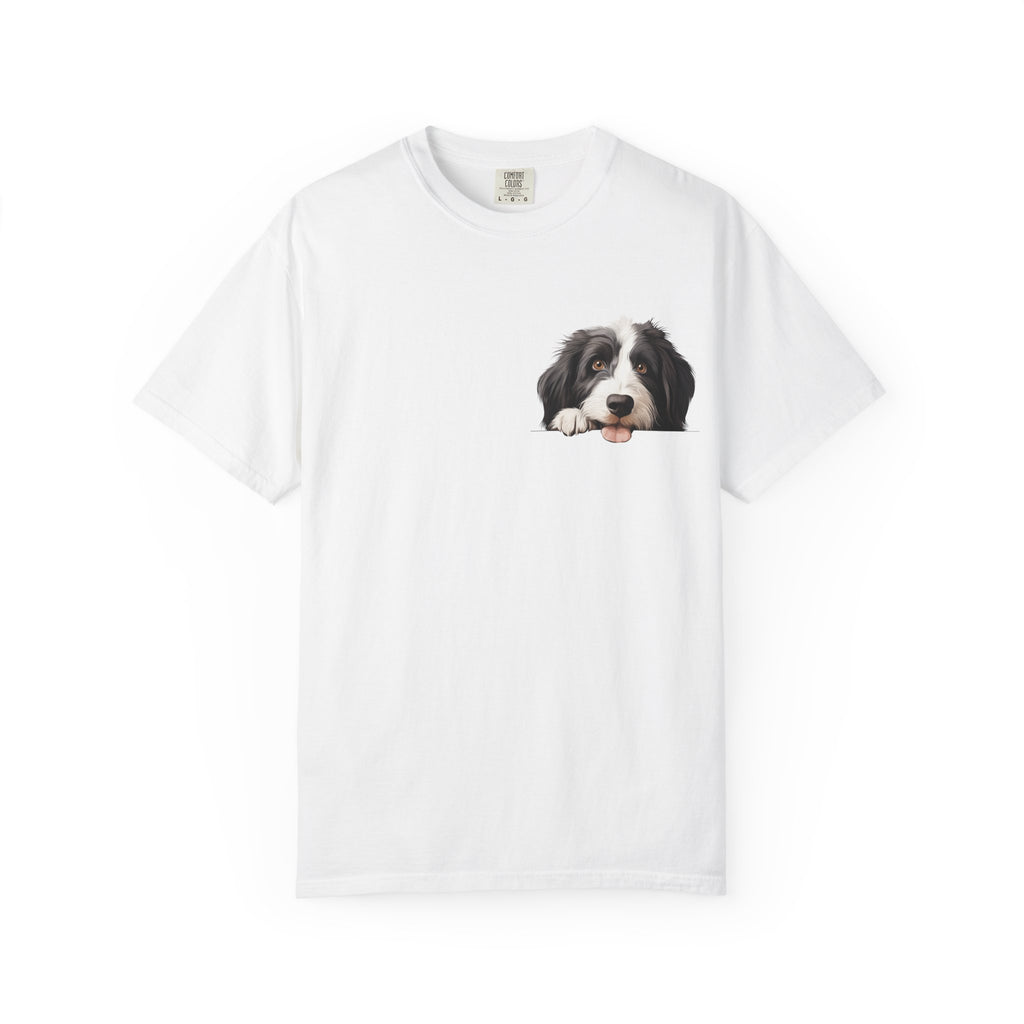 Border Collie Peeking Face T-Shirt —  Adorable Cute Dog Eee is the Perfect Everyday Tee for Dog Moms, Pet Lovers, and Breed Enthusiasts